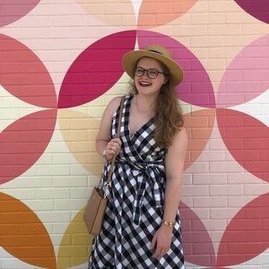 Meet your Posher, Victoria